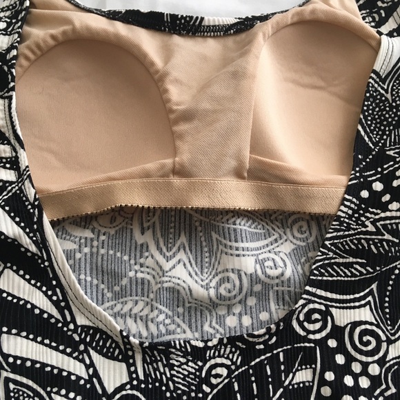 Catalina Black And White One Piece Swimsuit L - Picture 4 of 8